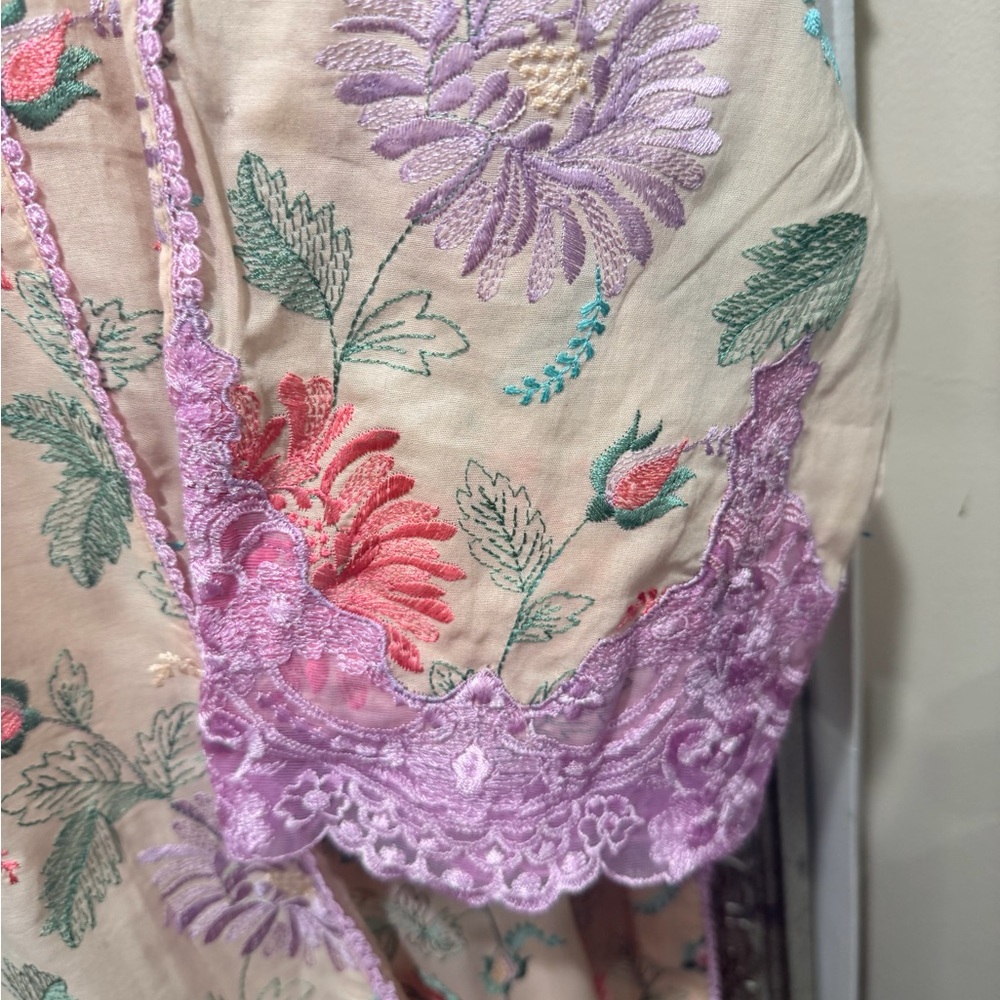 Embroidered Floral Pastel Kurta Set - Picture 4 of 13